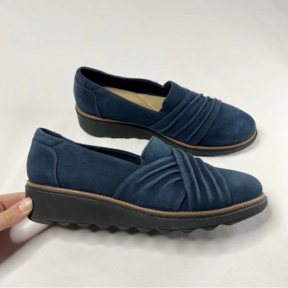 Clarks Women's Navy Blue Flats - Picture 6 of 8